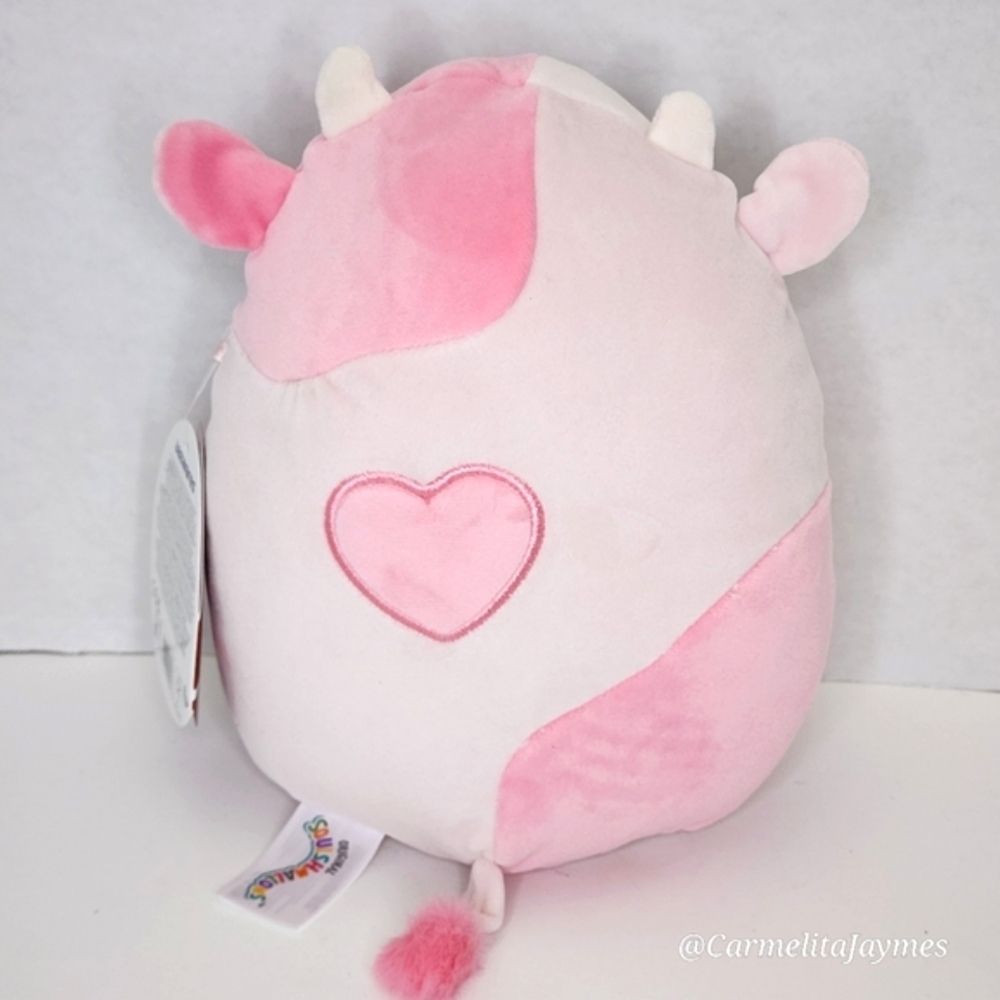 ❤️ RESHMA 🐮 Pink Cow w Heart Cookie &🩷on Back Valentine 2025 Squishmallow NWT - Picture 5 of 8